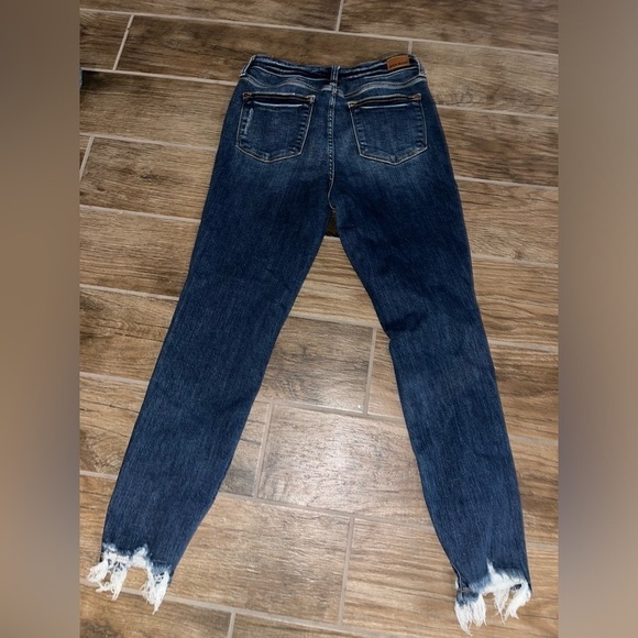 Judy Blue women’s relaxed fit jeans - Picture 2 of 4